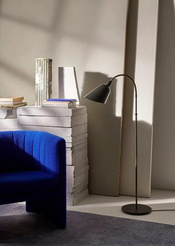 &Tradition Bellevue AJ7 Lattiavalaisin, Stone Grey - Pronssattu Messinki - Image 6