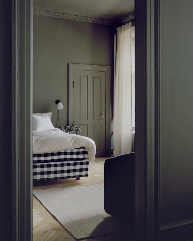 New Works Material Seinävalaisin, Opaalilasi - Image 3