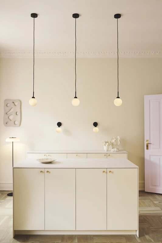 Nuura Apiales Seinävalaisin, Musta - Opaali - Image 5